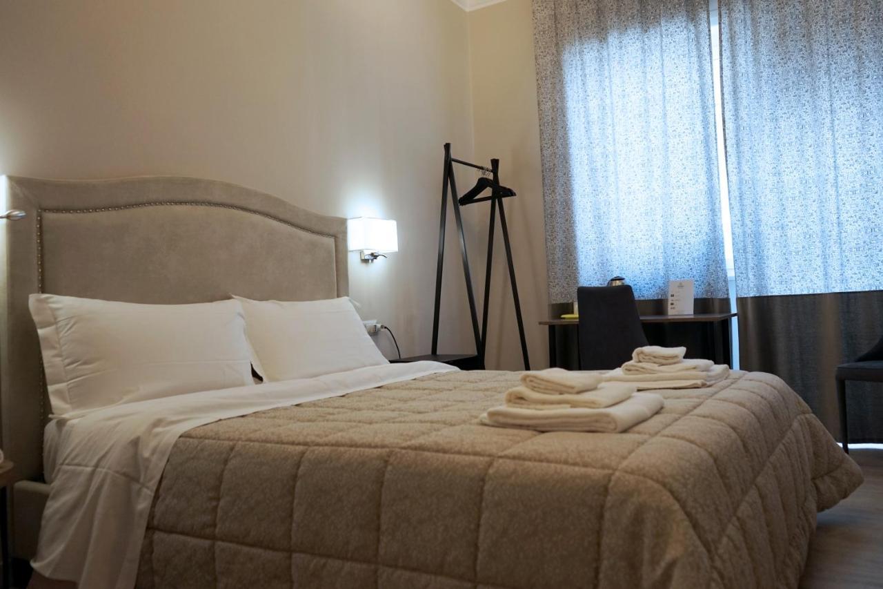 Re Di Smirne By Apulia Accommodation Bari Exterior foto