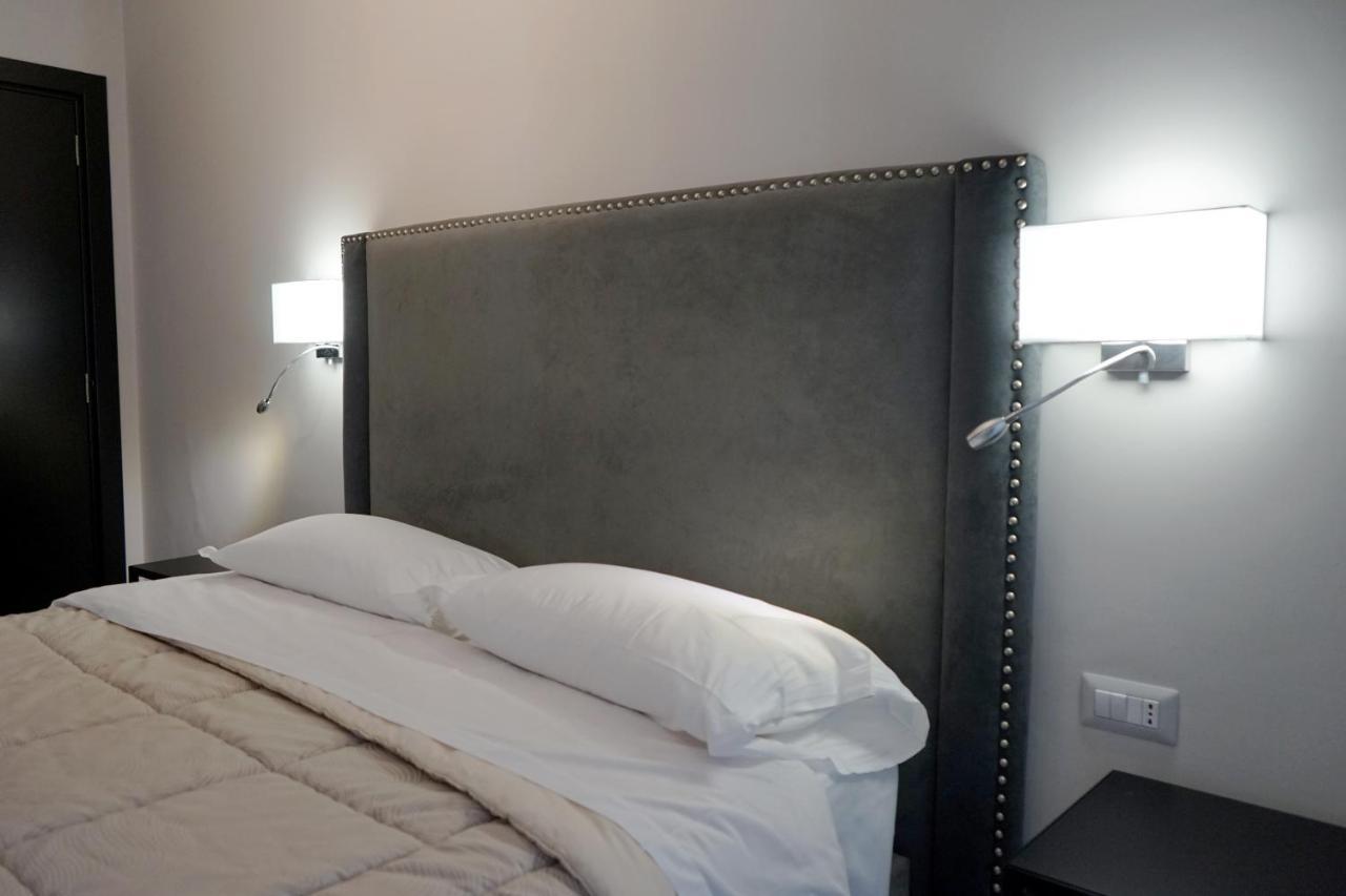 Re Di Smirne By Apulia Accommodation Bari Exterior foto