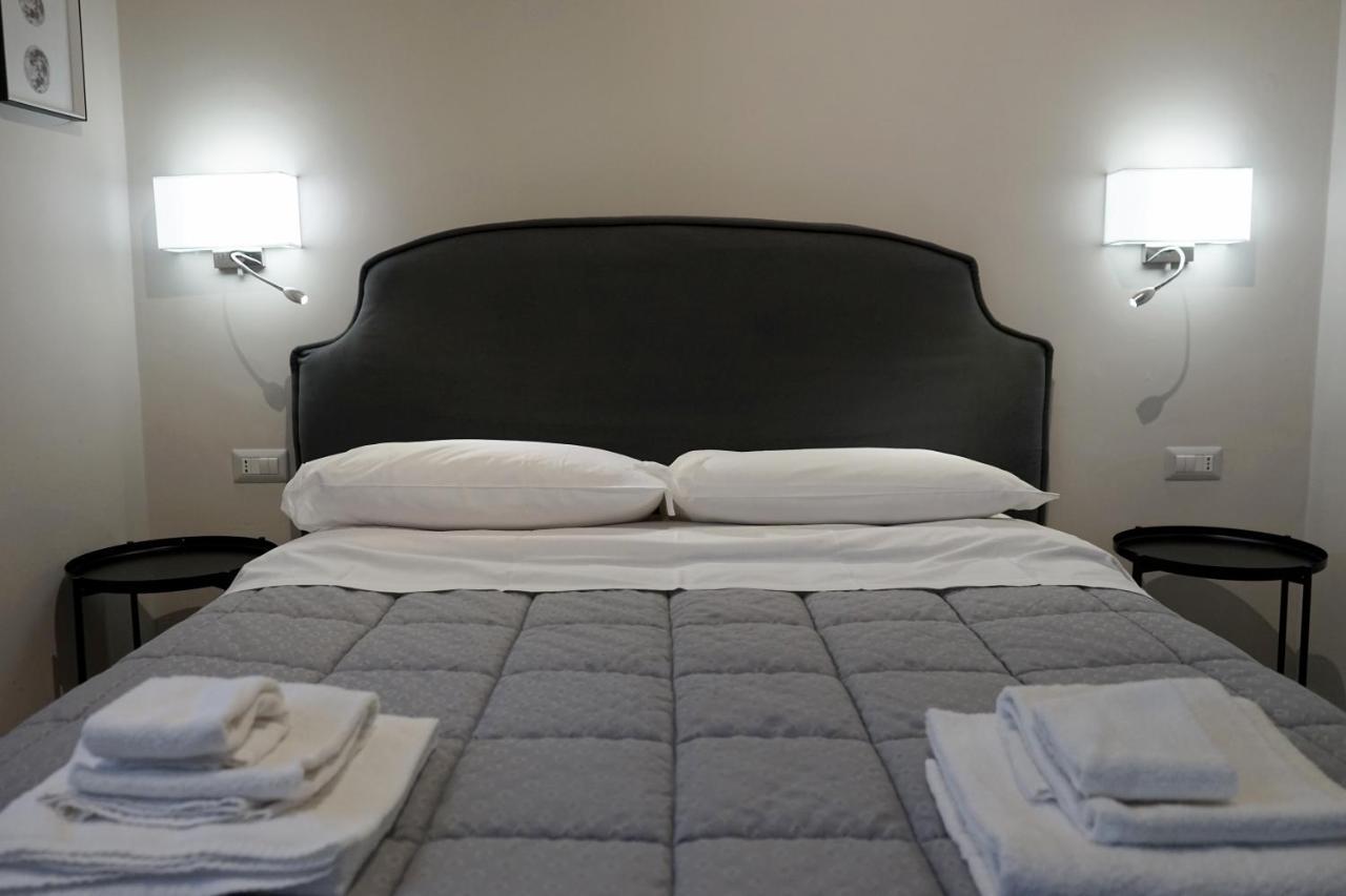 Re Di Smirne By Apulia Accommodation Bari Exterior foto