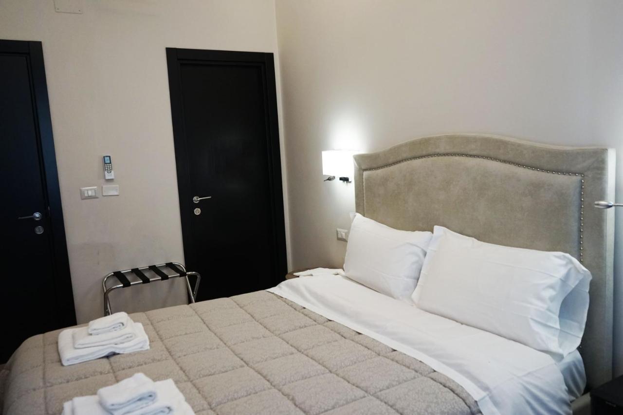 Re Di Smirne By Apulia Accommodation Bari Exterior foto